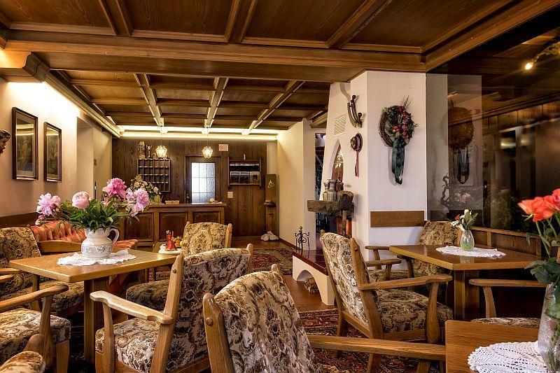 Hotel Moritz Доббиако Экстерьер фото